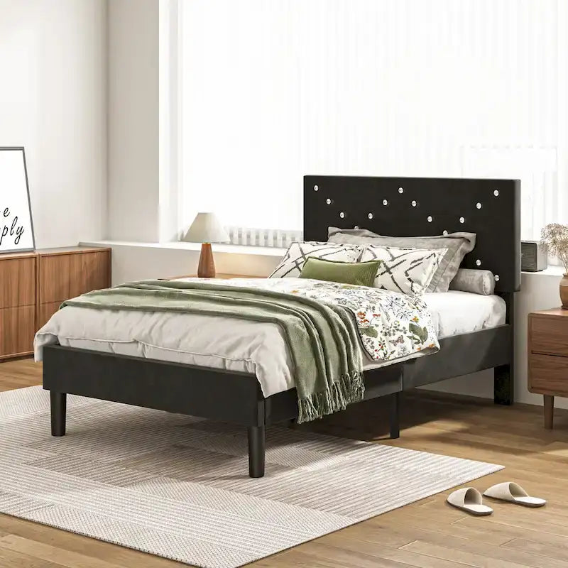 Lit plateforme double tapissé avec tête de lit rembourrée, cadre en métal, gris