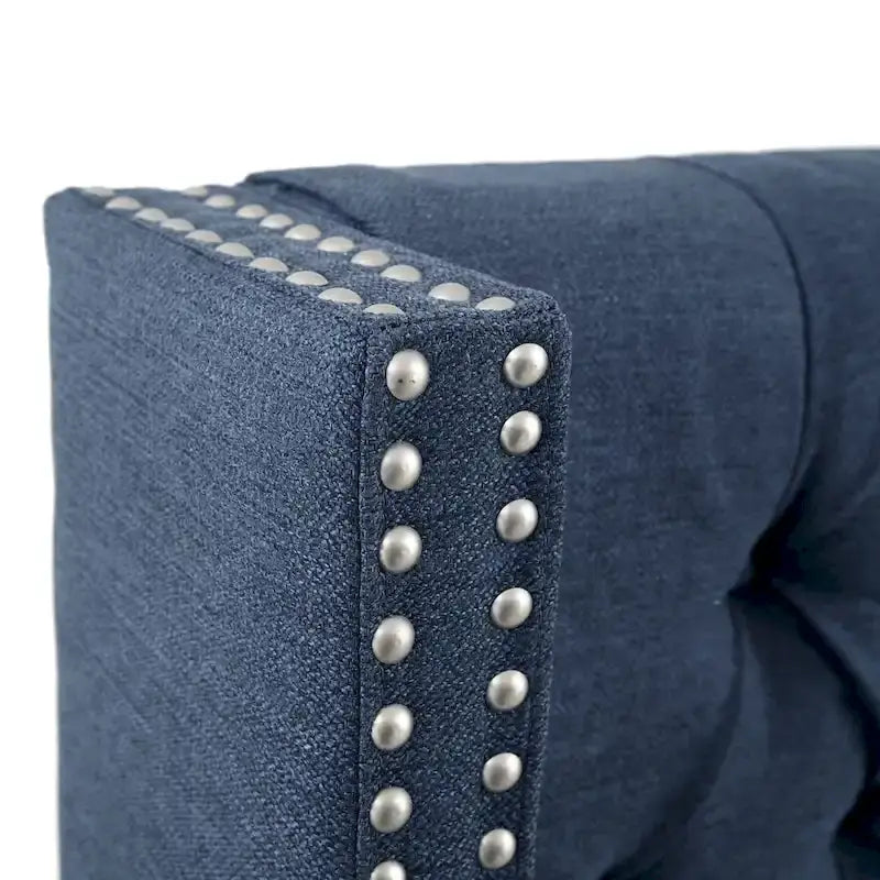 Tête de lit capitonnée à oreilles avec boutons touffetés et clous décoratifs