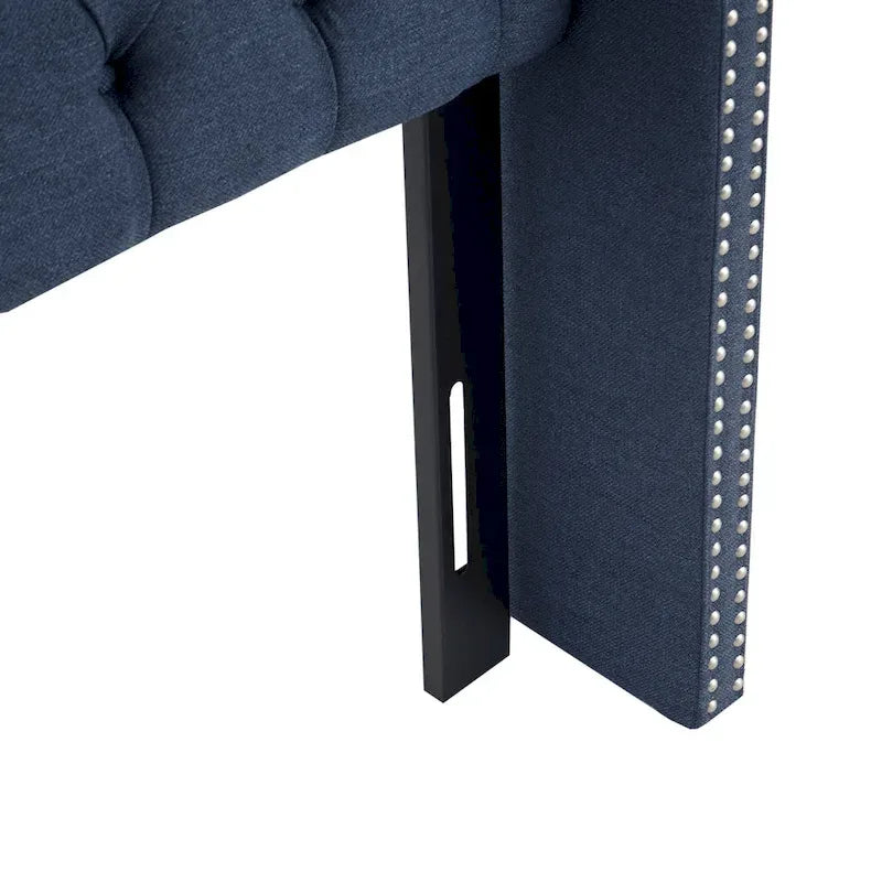 Tête de lit capitonnée à oreilles avec boutons touffetés et clous décoratifs